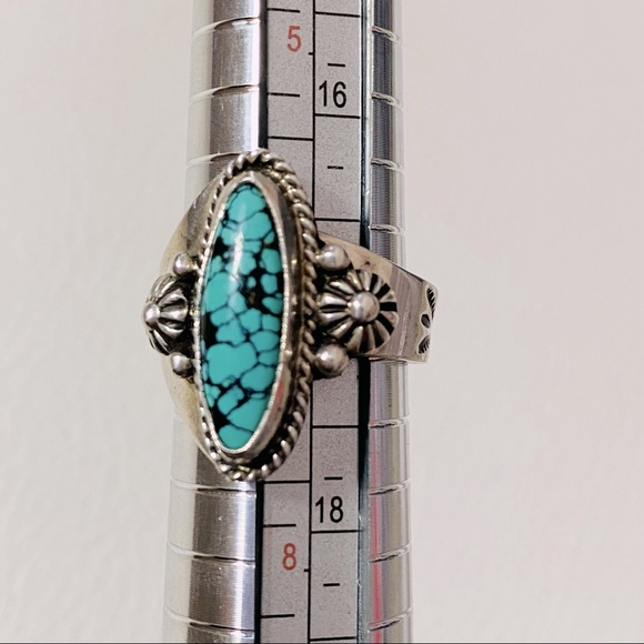 Adjustable Navajo designer stamped turquoise ring. - Picture 5 of 11